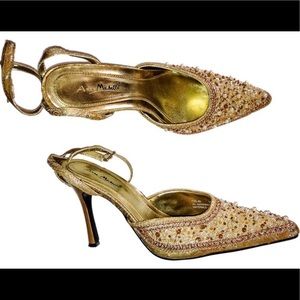 Anne Michelle Stiletto Beaded Shoes Size 10 Gold